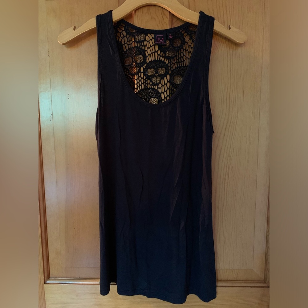 Material girl black skull tank top size small